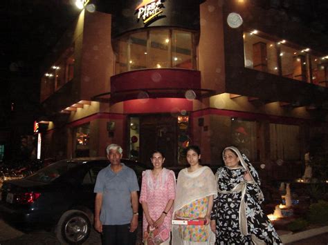 Pakistan Holiday: Pizza Hut, Lahore