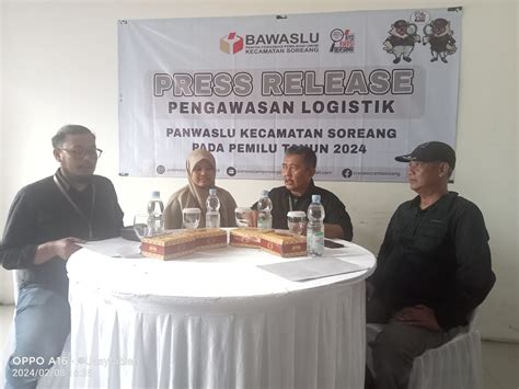 Panwaslu Kecamatan Soreang Melaksanakan Pengawasan Logistik 26 Januari