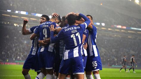 Fc Porto Confira O Onze Dos Drag Es Para O Jogo Frente Ao Leix Es