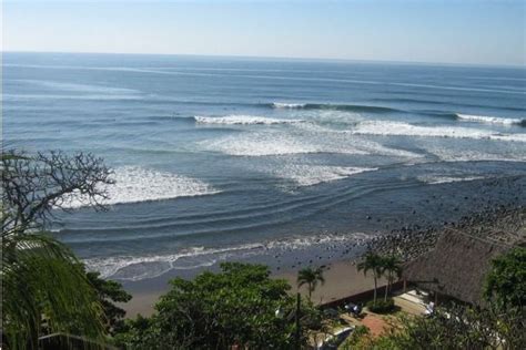 El Sunzal Beach in El Salvador, an excellent surfing spot