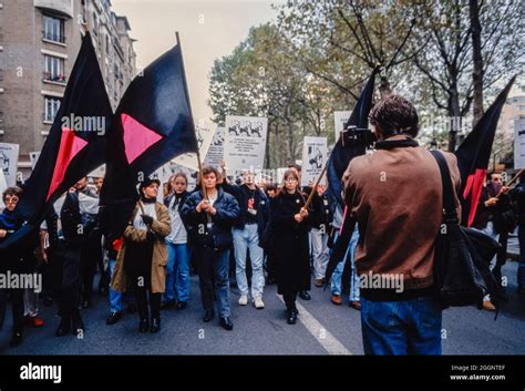 Paris Francelarge Crowd People Front Aids Activists Of Act Up Paris