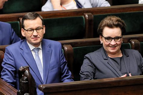 Strajk nauczycieli 2019 Minister edukacji Anna Zalewska zachowała