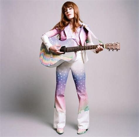 RED BULL HENNESSY Jenny Lewis LETRAS