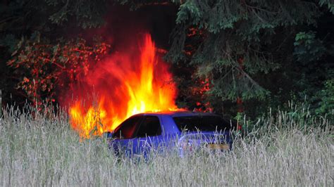 Fahrzeug F Ngt Nach Unfall Feuer Luxemburger Wort