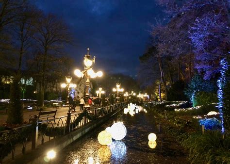 Aux Pays Bas Le Parc Efteling Enfile Ses Habits Dhiver Plus Au Nord