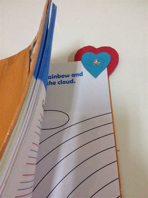 HOME TALENTS: EASY PAPER HEART BOOKMARK MAKING FOR KIDS