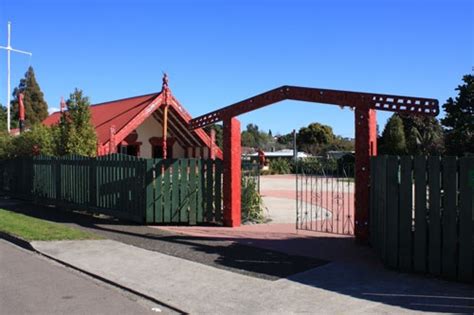 Home Huria Maraetams Parents Live 3 Houses Downngati Ranginui