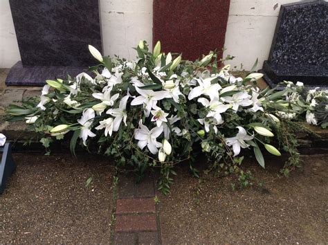 Funeral Flowers Large White Lily Coffin Sprayuk