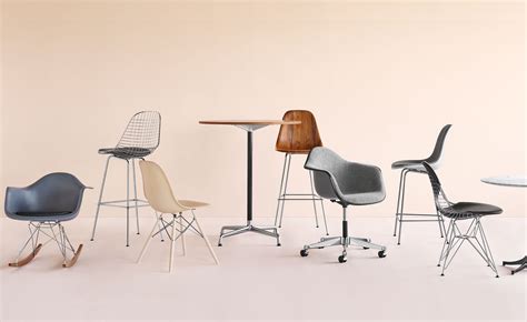 Eames Molded Plastic Side Chair With 4 Leg Base Hive