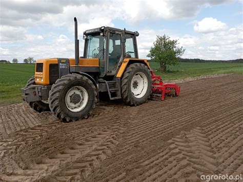 Foto Traktor Renault 110 54 816108 Galeria Rolnicza Agrofoto