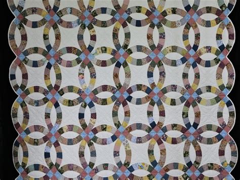 King Pastel Multi Colored Double Wedding Ring Quilt Ruth Flaud