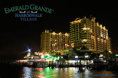 Destin Resorts: Emerald Grande at HarborWalk Village - The Nerd's Wife