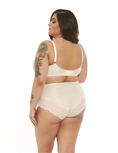 Plus Size Bra With Soft Cup And Side Support For Wide And Distant