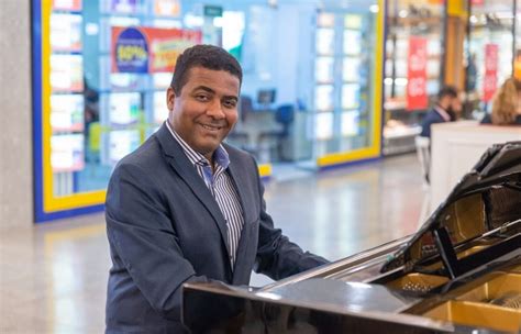 Plaza Shopping Prepara Programa O Especial E Gratuita Na Pra A Do