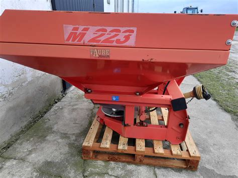 Rozsiewacz Kuhn Mds 732M Rauch 932 935 Amazone Piątek OLX pl