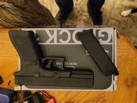 SOLD PRICE DROP Umarex Vfc Glock 17 HopUp Airsoft