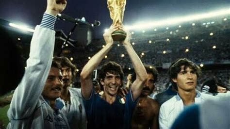 Morto Paolo Rossi Campione Del Mondo In Spagna Nel 1982