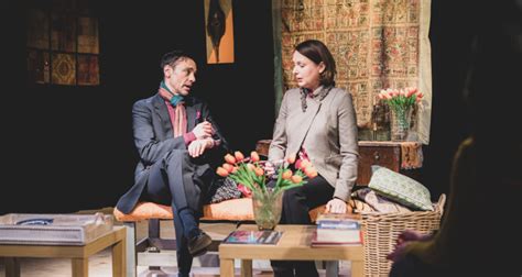 Review God Of Carnage Oso Arts Centre Everything Theatre