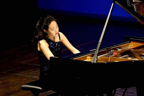 Award Winning Pianist Ying Li Joins The Southwest Florida Symphony For