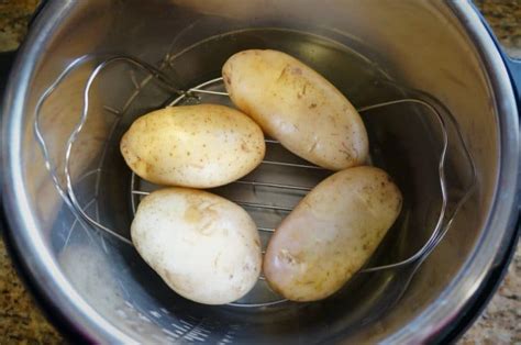 How to Boil Potatoes in Instant Pot? - Piping Pot Curry