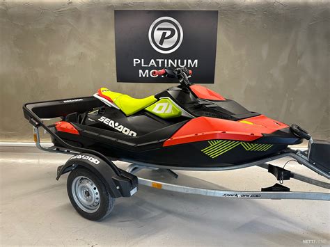 Sea Doo Spark Trixx 2 Up Varattu Vesijetti 2020 Mustasaari Nettivene