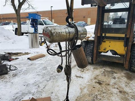 Used CM Lodestar Model H 1 Ton 2000LB Electric Chain Hoist 20 Lift