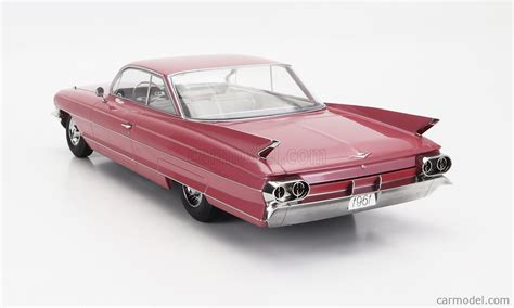 KK SCALE KKDC181254 Scale 1 18 CADILLAC SERIES 62 COUPE DEVILLE 1961 PINK