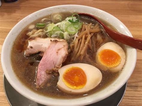 『喜多方ラーメン 煮干し味玉』麺や 七彩 八丁堀店のレビュー ラーメンデータベース