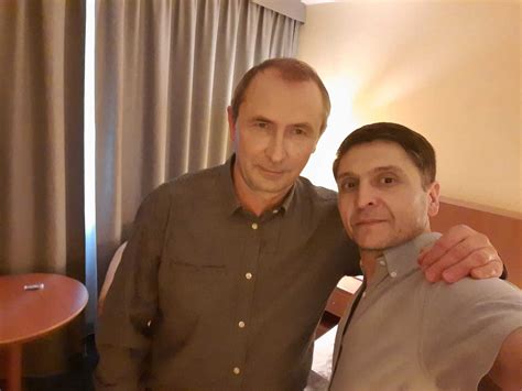 Volodymyr Zelensky Impersonator Escapes Ukraine With Fake Putin Kim