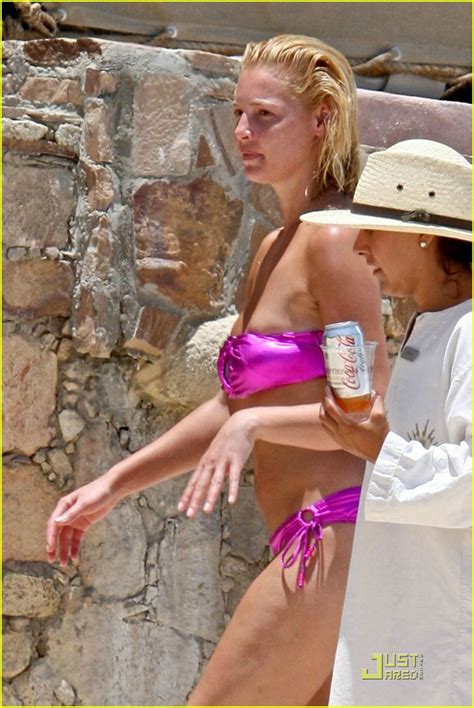 Katherine Heigl Is A Bikini Babe Photo 1204771 Photos Just Jared