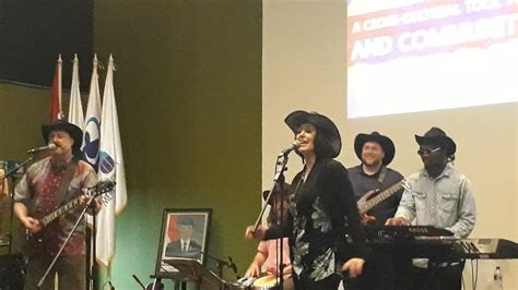 Dangdut Cowboys Band Dangdut Asal Amerika Sukses Bikin Mahasiswa