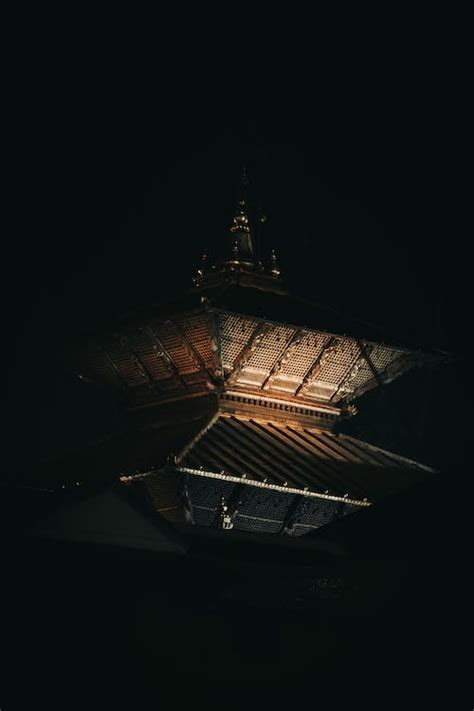 Temple Tower at Night · Free Stock Photo