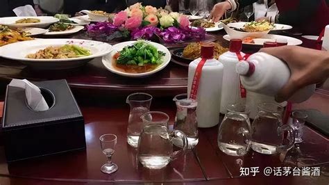 酒桌识人：具有如此两点特征的人，不可小觑！ 知乎