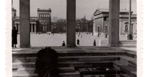 Munich Feldherrnhalle Ehrentempel Photo