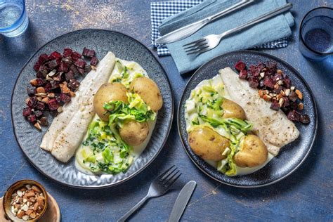 Ugnsbakad Kummel Med Stuvad Spetsk L Kokt Potatis Och R Dbeta Recept