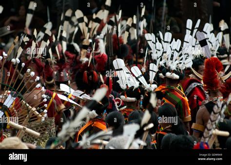 Sombreros De Tribu Para Hombre De Naga En El Festival De Horbill