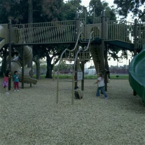 Upland Memorial Park - 20 Photos & 13 Reviews - Parks - 1100 E Foothill ...