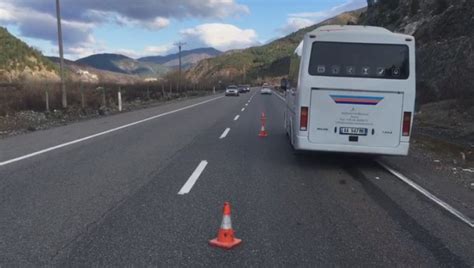 Aksidentohet autobusi në Cërrik 5 të plagosur