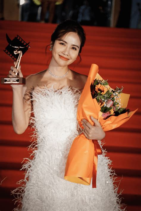 Tiểu sử diễn viên hot girl Huyền Lizzie GoLive GOLIVE VN