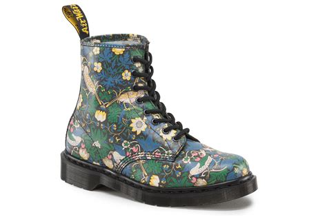 Dr. Martens | Shopping in Union Square, New York