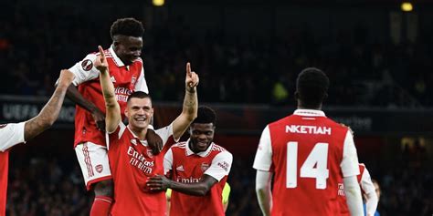 Report Arsenal 1 0 PSV Inc Goals Arseblog News The Arsenal News Site