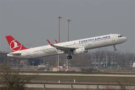 TC JSN Airbus A321 231 SL Turkish Airlines LFLL Ly Flickr