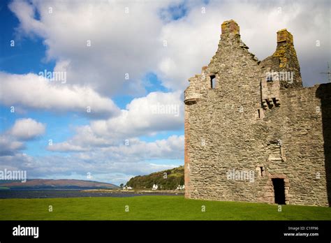 Lochranza Castle Stock Photo - Alamy