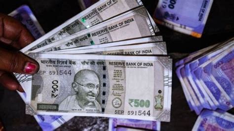 Rupee Ends 14 Paise Higher At 8314 A Dollar Posts Worst Week In Over