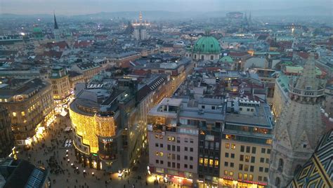 Vienna City Center - Iva Boishin