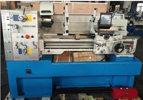 High Precision Turning Horizontal Lathe Machine CD6241 1000 China