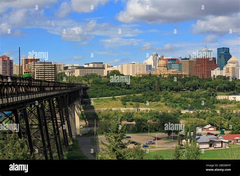 High Level Bridge & Edmonton skyline, Alberta, Canada Stock Photo - Alamy