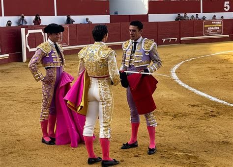 La Zurda De Talavante El Capote De Aguado Y El Temple De Curro Dur N