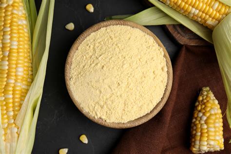 Cornmeal vs Corn Flour: Key Differences, Nutritional Value, Usage, Replaceability