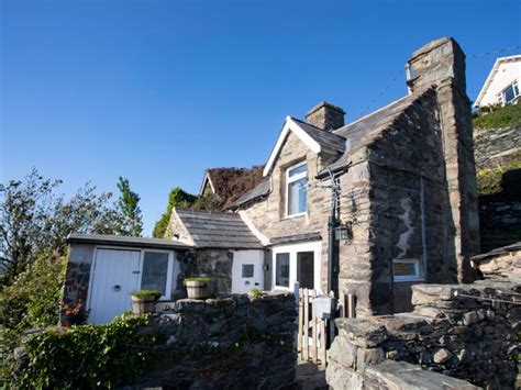 Coastal Cottages Wales Book Self Catering Holidays By The Beach In Wales